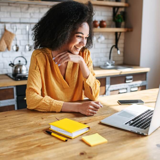 Image showing a woman on her laptop